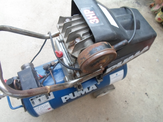 ปั๊มพูมา โรตารี 3 แรง พร้อมใช้ไฟบ้าน ด่วน !!!!  4,000 สภาพสวย ๆ