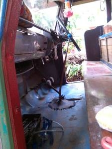 ฝากขาย รถสิบล้ออีซูซุ เครืองeH700-2เพลาเทนเลอร์ บรรทุกแบ็คโฮ ทะเบียนพร้อมโอน (วันหลังมีรูปเพิ่มครับ)