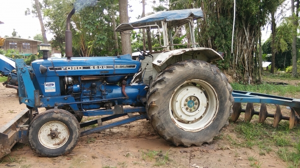 ด่วน! ขายรถไถ FORD 6600 T6 แท้เต็มสูตร ราคา 339000 บาท