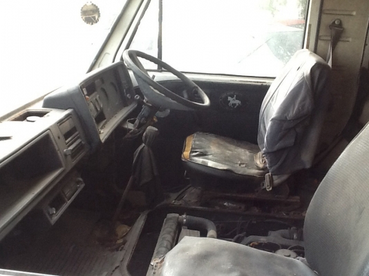 ขายรถโฟล์คตู้ LT 28