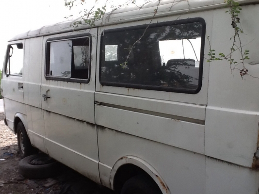 ขายรถโฟล์คตู้ LT 28