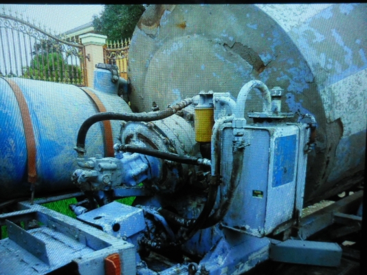 ขายรถโม่ปูน 6 ล้อ 3 คันโม่ตรงทั่งหมดทะเบียนพร้อมรถพร้อมใช้ทุกคัน