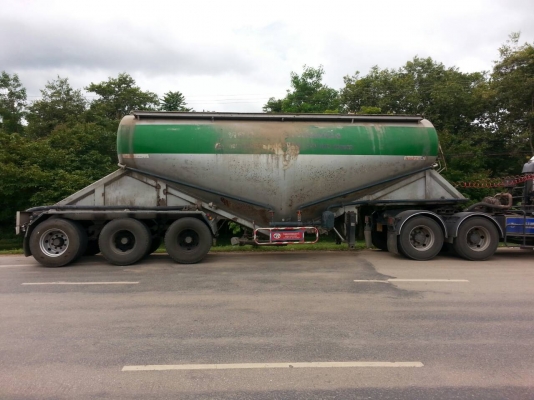 หางกล้วยหอม สามเพลาแท้ค่ะ  ติดต่อโดยตรง 0848586868  คุณเอ๊กซ์ เจ้าของหางคะ