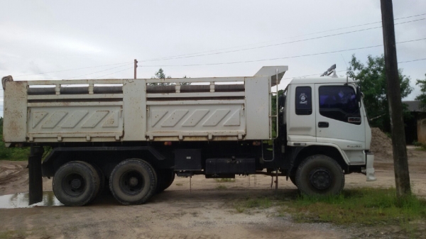 ISUZU FXZ พร้อมหางสองเพลา ST