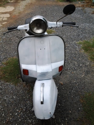 ขาย vespa บาโก้ no book ราคา 19990 บาท เครื่องขี่ได้ปกติ ราคานี้ ภายใจ อาทิตย์นี้นะครับ เลยนี้ไปจะลื้อแล้วครับขายได้ขายครับ ขายไม่ได้ลื้อครับ สนใจติดต่อ 0826336557 โป้งครับ...