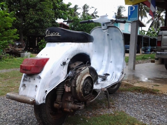 ขาย vespa บาโก้ no book ราคา 19990 บาท เครื่องขี่ได้ปกติ ราคานี้ ภายใจ อาทิตย์นี้นะครับ เลยนี้ไปจะลื้อแล้วครับขายได้ขายครับ ขายไม่ได้ลื้อครับ สนใจติดต่อ 0826336557 โป้งครับ...