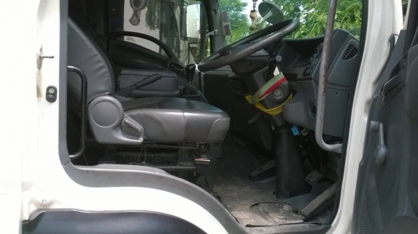 ขายอีซุซุุ240แรง ตู้10บาน7.5เมตร