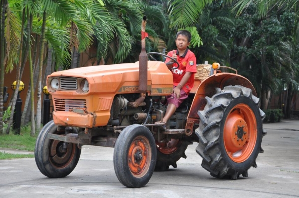 ขายรถไถ KUBOTA L26 สภาพสวยเดิมญี่ปุ่นไม่เคยใช้งานในไทย 68,000 บาท