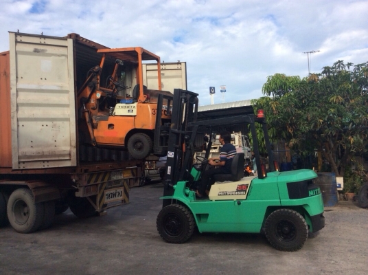 TOYOTA 2SD10 รถนำเข้าสภาพพร้อมใช้งาน มีรูปเปิดตู้ สนใจติดต่อ098-329-9549/083-062-0223 TOYOTA 2SD10 รถนำเข้าสภาพพร้อมใช้งาน มีรูปเปิดตู้ สนใจติดต่อ098-329-9549/083-062-0223