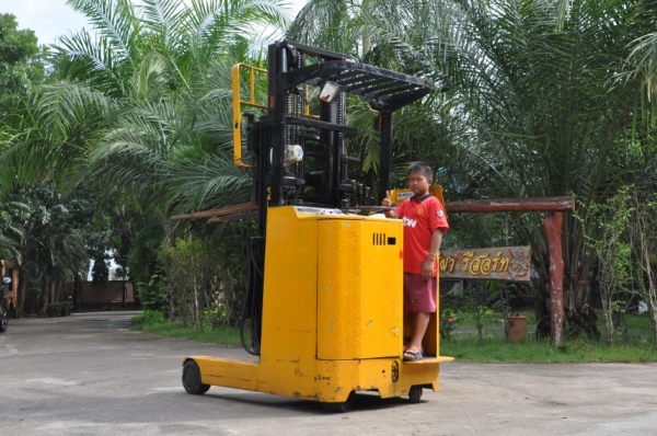 ขายFORKLIFT ไฟฟ้า TCM FRB14 เสาสูง3เมตร (1.4ตัน)สวยเดิมจากญี่ปุ่นยังไม่เคยใช้นในไทย 68,000เท่านั้น