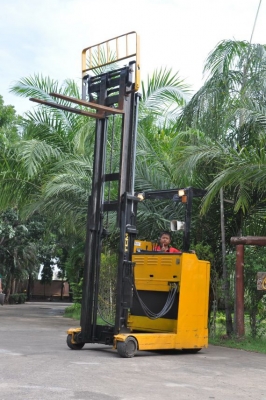 ขายFORKLIFT ไฟฟ้า TCM FRB14 เสาสูง3เมตร (1.4ตัน)สวยเดิมจากญี่ปุ่นยังไม่เคยใช้นในไทย 68,000เท่านั้น