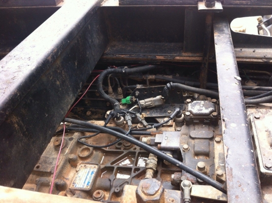 ISUZU DECA 270 Hp รถห้างแท้ 2 เพลา ดัมพ์สามมิตรลอนเฉียง พร้อมใช้งานครับ