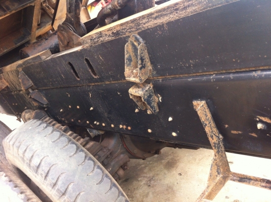 ISUZU DECA 270 Hp รถห้างแท้ 2 เพลา ดัมพ์สามมิตรลอนเฉียง พร้อมใช้งานครับ