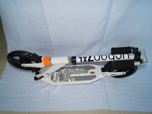 สกูตเตอร์ สกูตเตอร์