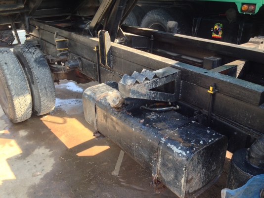 ISUZU CHEETAH 100 HP 4BC1 หกล้อดั๊มพ์ ช่วงล่างใหญ่ติด F หน้า F หลังสภาพใหม่ กระบะดั๊มพ์ 4 ตันสภาพใหม่สวย เครื่องแห้งแรงดีไม่มีเยิ้ม ภายในเก๋งสวยครบไม่มีผุ พวงมาลัยเพาเวอร์ ช่วงล่างคัชซีสวยมากๆไม่มีปะไม่มีดาม ยาง 8.25 ขอบ 16 สภาพดีทุกเส้น 80\% เอกสารเล่มทะเ