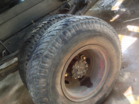 ISUZU CHEETAH 100 HP 4BC1 หกล้อดั๊มพ์ ช่วงล่างใหญ่ติด F หน้า F หลังสภาพใหม่ กระบะดั๊มพ์ 4 ตันสภาพใหม่สวย เครื่องแห้งแรงดีไม่มีเยิ้ม ภายในเก๋งสวยครบไม่มีผุ พวงมาลัยเพาเวอร์ ช่วงล่างคัชซีสวยมากๆไม่มีปะไม่มีดาม ยาง 8.25 ขอบ 16 สภาพดีทุกเส้น 80\% เอกสารเล่มทะเ