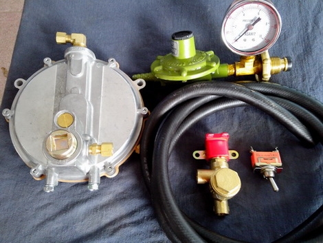 ขายชุดก๊าซ LPG ก๊าซหุงต้ม และก๊าซชีวภาพ สำหรับติดตั้งเครื่องกำเนิดไฟฟ้า เครื่องสูบน้ำ รถมอเตอร์ไซต์/ ขายเครื่องกำเนิดไฟฟ้าก๊าซ LPG หรือ ก๊าซชีวภาพ Biogas / ขายเครื่องยนต์ก๊าซ LPG / Biogas