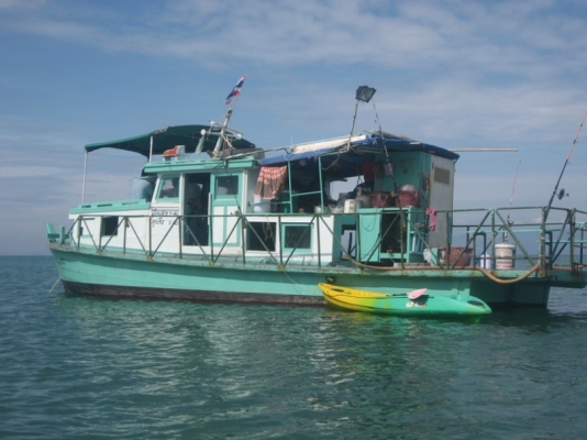 ขายเรือท่องเที่ยวตกปลา