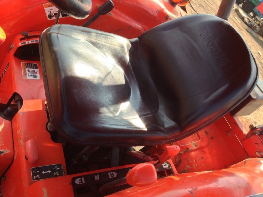 KUBOTA L3608 - 2 เพลา ทำงาน 1,500 ชม. สภาพสวยดีไม่มีเยิ้ม อุปกรณ์ครบ มีใบดันหน้า ผานพรวนดิน 3 ระบบรั่วซึ่มไม่มีแตกไม่มีปัญหา ช่วงล่างแน่น ยางสภาพดี 4 เส้น เอกสารเล่มทะเบียนครบพร้อมโอนครับ