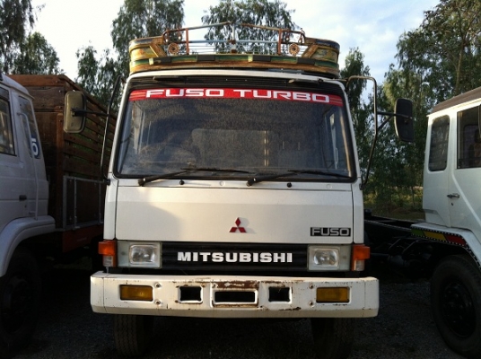 Mitsubishi 6 ล้อ  สภาพสวย