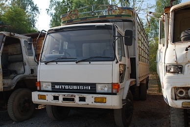 Mitsubishi 6 ล้อ  สภาพสวย