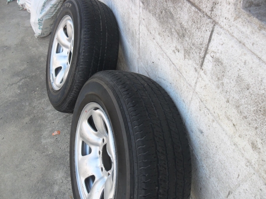 ล้อผ่า 16นิ้ว 6รู + ยาง215/70R16 ปี11