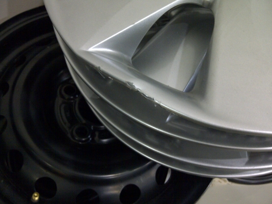 ขายกระทะล้อพร้อมฝาครอบ Nissan March  14 " สภาพ กริ๊ฟ