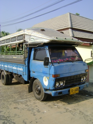 ขายรถสองแถว ใช้งานได้เลย พร้อมโอน  (สนใจ ต่อรองได้)อยากขาย