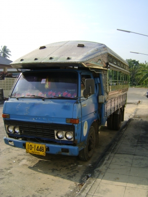 ขายรถสองแถว ใช้งานได้เลย พร้อมโอน  (สนใจ ต่อรองได้)อยากขาย