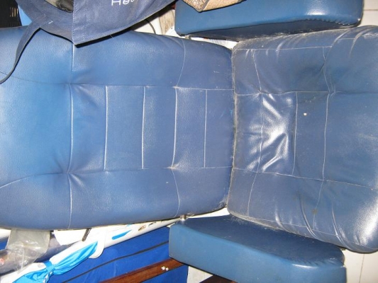 ขาย เรือพายเหล็ก 10 x 3.5ฟุต แถมไม้พาย1อัน นั่งได้ 4-5 คนเรือสามารถเอาไปติดตั้งเครื่องได้คับเลยคับ