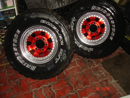 ขายล้อแท้ เจแปน  6 รู ......สวยๆ เชิญครับ