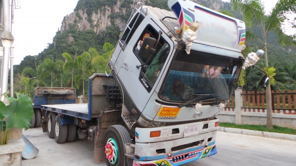 HINO FM2K สองเพลา หัวบางเดิม คัซซีสวยตลอดแนว นะจ๊ะ HINO FM2K สองเพลา หัวบางเดิม คัซซีสวยตลอดแนว นะจ๊ะ