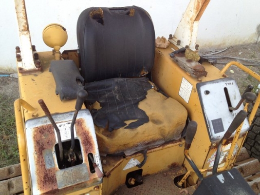 ขายรถดันดิน D20P-6 เพิ่งถึงเมืองไทยวันนี้ครับ