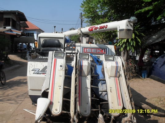 ขายรถเกี่ยวข้าวเก่าญี่ปุ่น ISEKI ส่งให้ฟรีถึงที่แถมเทเลอร์