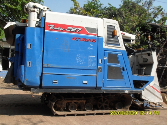 ขายรถเกี่ยวข้าวเก่าญี่ปุ่น ISEKI ส่งให้ฟรีถึงที่แถมเทเลอร์