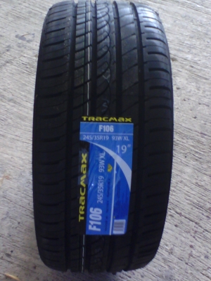 ยาง 245 35 19 TRACMAX F 106 ราคาเส้นละ 3,700 บาท