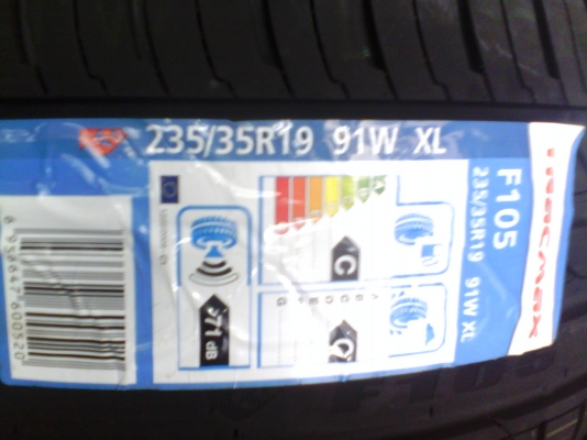 ยาง 225 35 19 TRACMAX F 105 ราคาเส้นละ 3,500 บาท