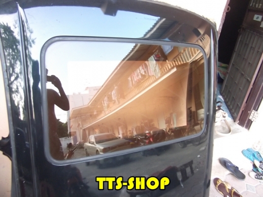 ขายหลังคา Sunroof สามารถแปลงใส่ได้ราคาพิเศษ ขายหลังคา Sunroof สามารถแปลงใส่ได้ราคาพิเศษ