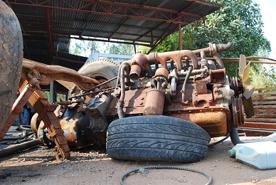 ขายเครื่องยนต์  ฮีโน่ พร้อมเกียร์ (ไม่มีปั๊ม)