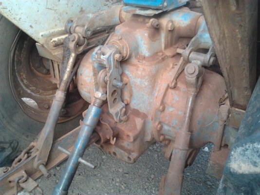 FORD 77 - 1 เพลา T5 เอกสารเล่มทะเบียนครบ ผสมหน้า 77 ด้านท้ายของ 6600 อุปกรณ์พร้อม มีใบดันหน้า ผานพรวนดิน 3 ผานพรวนดิน 6 เครื่องแน่นดีเดิมๆไม่มีเยิ้ม ระบบรั่วซึ่มไม่มีแตกไม่มีรั่ว ช่วงล่างแน่นดี ยางสภาพดีพร้อมใช้งานได้เลย ราคาต่อรองได้นะครับ FORD 77 - 1 เพลา T5 เอกสารเล่มทะเบียนครบ ผสมหน้า 77 ด้านท้ายของ 6600 อุปกรณ์พร้อม มีใบดันหน้า ผานพรวนดิน 3 ผานพรวนดิน 6 เครื่องแน่นดีเดิมๆไม่มีเยิ้ม ระบบรั่วซึ่มไม่มีแตกไม่มีรั่ว ช่วงล่างแน่นดี ยางสภาพดีพร้อมใช้งานได้เลย ราคาต่อรองได้นะครับ