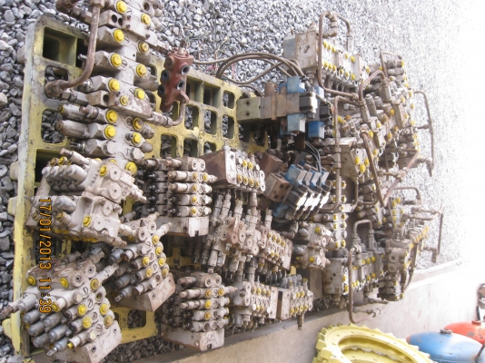 คอนโทรน รถใหญ่ ของใหม่เก็บเก่า คอนโทรน รถใหญ่ ของใหม่เก็บเก่า