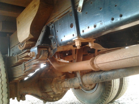 ISUZU NPR 120 HP 4HF1 ปี 39 เครื่องฝาขาว กระบะเหล็กคอกไม้ยาว 4.30 เมตรสภาพดีสวยจัดทั้งคัน เครื่องแห้งแห้งดีไม่มีเยิ้ม หัวเก๋งบางๆเดิมๆ พวงมาลัยเพาเวอร์ ช่วงล่างใหญ่ติด F แล้ว ยาง 8.25 ขอบ 16 สภาพดีพร้อมใช้งาน เอกสารทะเบียนภาษีครบพร้อมโอนครับ