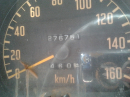 ISUZU NPR 120 HP 4HF1 ปี 39 เครื่องฝาขาว กระบะเหล็กคอกไม้ยาว 4.30 เมตรสภาพดีสวยจัดทั้งคัน เครื่องแห้งแห้งดีไม่มีเยิ้ม หัวเก๋งบางๆเดิมๆ พวงมาลัยเพาเวอร์ ช่วงล่างใหญ่ติด F แล้ว ยาง 8.25 ขอบ 16 สภาพดีพร้อมใช้งาน เอกสารทะเบียนภาษีครบพร้อมโอนครับ