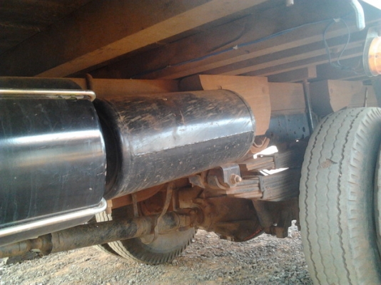 ISUZU NPR 120 HP 4HF1 ปี 39 เครื่องฝาขาว กระบะเหล็กคอกไม้ยาว 4.30 เมตรสภาพดีสวยจัดทั้งคัน เครื่องแห้งแห้งดีไม่มีเยิ้ม หัวเก๋งบางๆเดิมๆ พวงมาลัยเพาเวอร์ ช่วงล่างใหญ่ติด F แล้ว ยาง 8.25 ขอบ 16 สภาพดีพร้อมใช้งาน เอกสารทะเบียนภาษีครบพร้อมโอนครับ