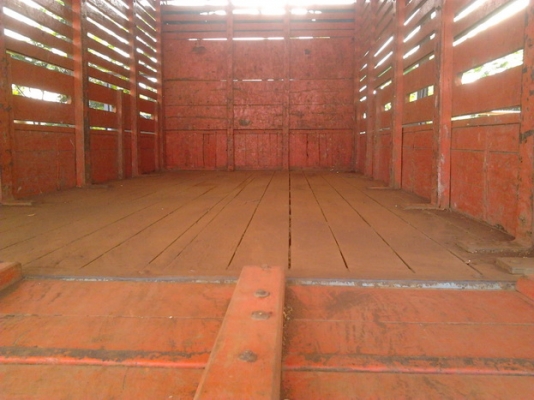 ISUZU NPR 120 HP 4HF1 ปี 39 เครื่องฝาขาว กระบะเหล็กคอกไม้ยาว 4.30 เมตรสภาพดีสวยจัดทั้งคัน เครื่องแห้งแห้งดีไม่มีเยิ้ม หัวเก๋งบางๆเดิมๆ พวงมาลัยเพาเวอร์ ช่วงล่างใหญ่ติด F แล้ว ยาง 8.25 ขอบ 16 สภาพดีพร้อมใช้งาน เอกสารทะเบียนภาษีครบพร้อมโอนครับ