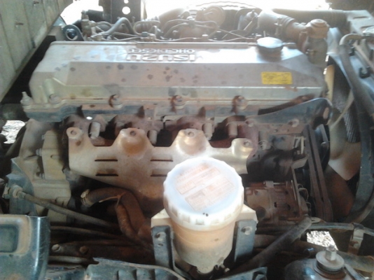 ISUZU NPR 120 HP 4HF1 ปี 39 เครื่องฝาขาว กระบะเหล็กคอกไม้ยาว 4.30 เมตรสภาพดีสวยจัดทั้งคัน เครื่องแห้งแห้งดีไม่มีเยิ้ม หัวเก๋งบางๆเดิมๆ พวงมาลัยเพาเวอร์ ช่วงล่างใหญ่ติด F แล้ว ยาง 8.25 ขอบ 16 สภาพดีพร้อมใช้งาน เอกสารทะเบียนภาษีครบพร้อมโอนครับ