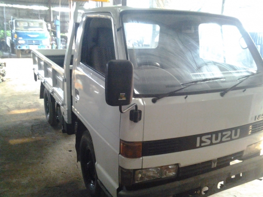 รถอีซูซุ  NKR รุ่นNKR552U6I เครื่อง 88 แรง รถพร้อมใช้งาน