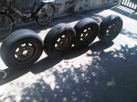 ขายล้อกระทะพร้อมยางขอบ 13 4/114  ถูกๆ