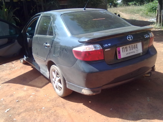 VIOS 1.5E 2004 เกียร์ธรรมดา เบาะกำมะหยี่