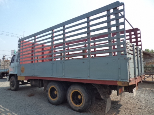 ขายรถ10ล้ออีซูซุ สภาพสวยๆพร้อมใช้งาน